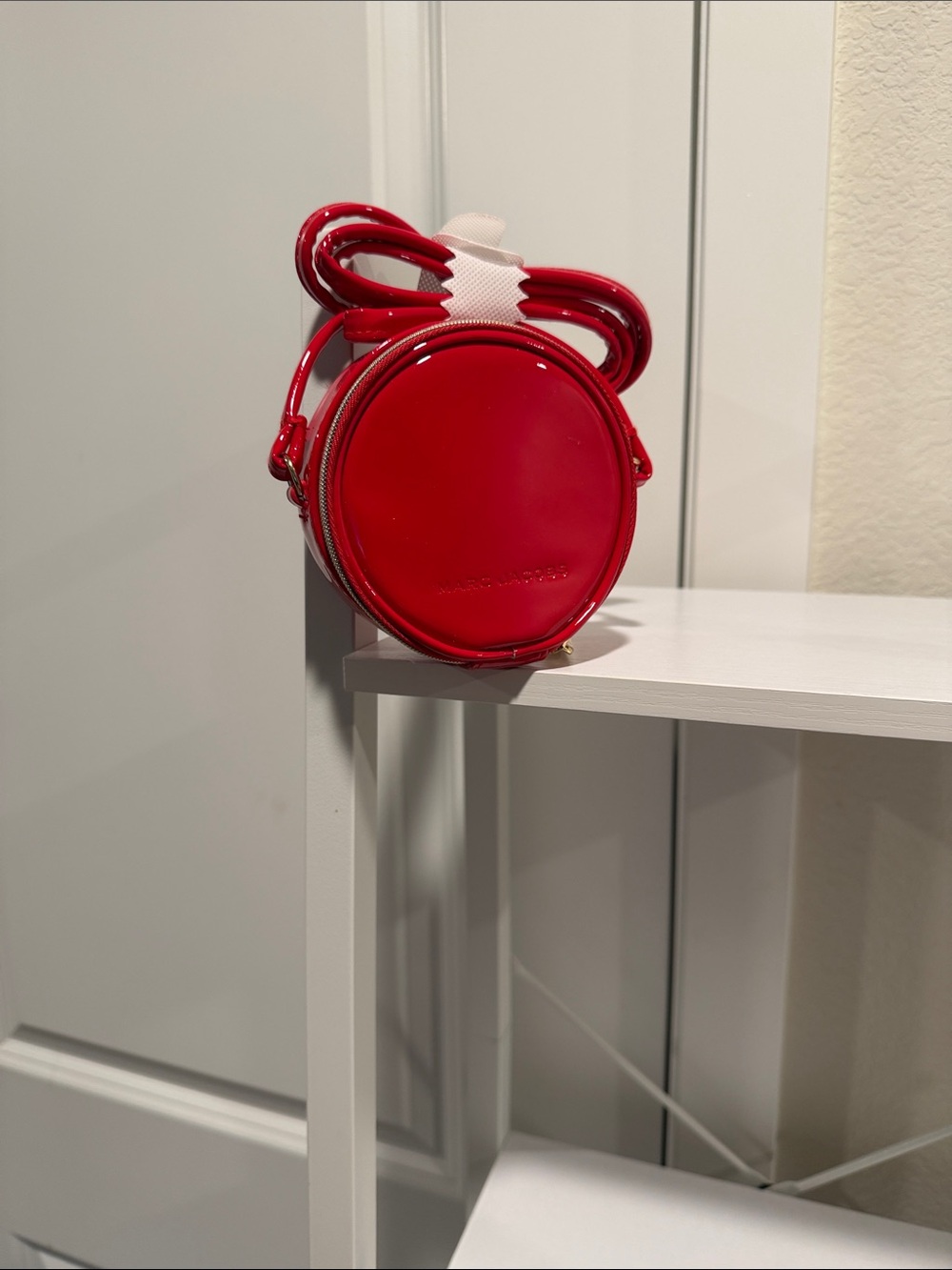 Marc Jacobs Red Patent Round Mini Bag - Picture 2 of 6